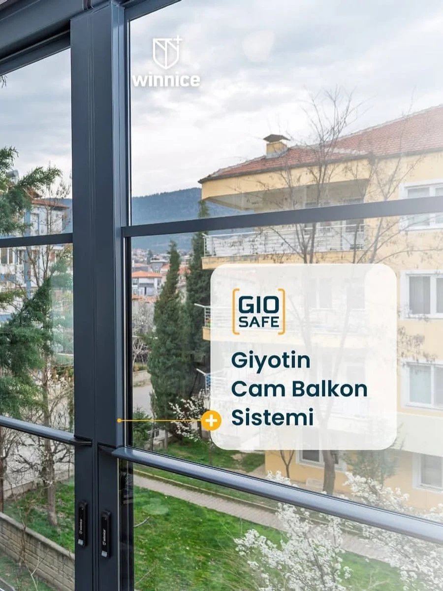 Winnice Giosafe giyotin cam balkon sistemi (üretici görseli)
