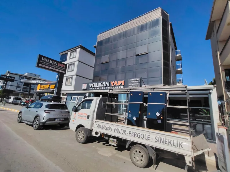 Volkan Yapı iş yeri binası ve servis aracı